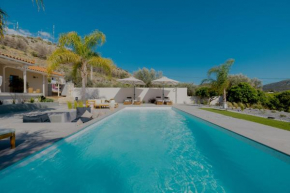 Blue Topaz poolside villa